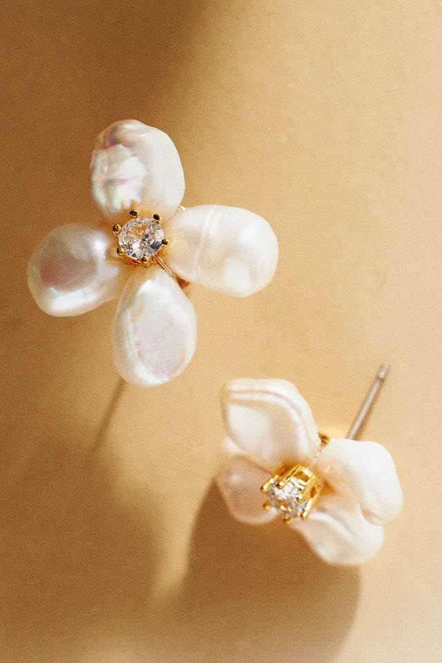 Flower and clearance pearl earrings