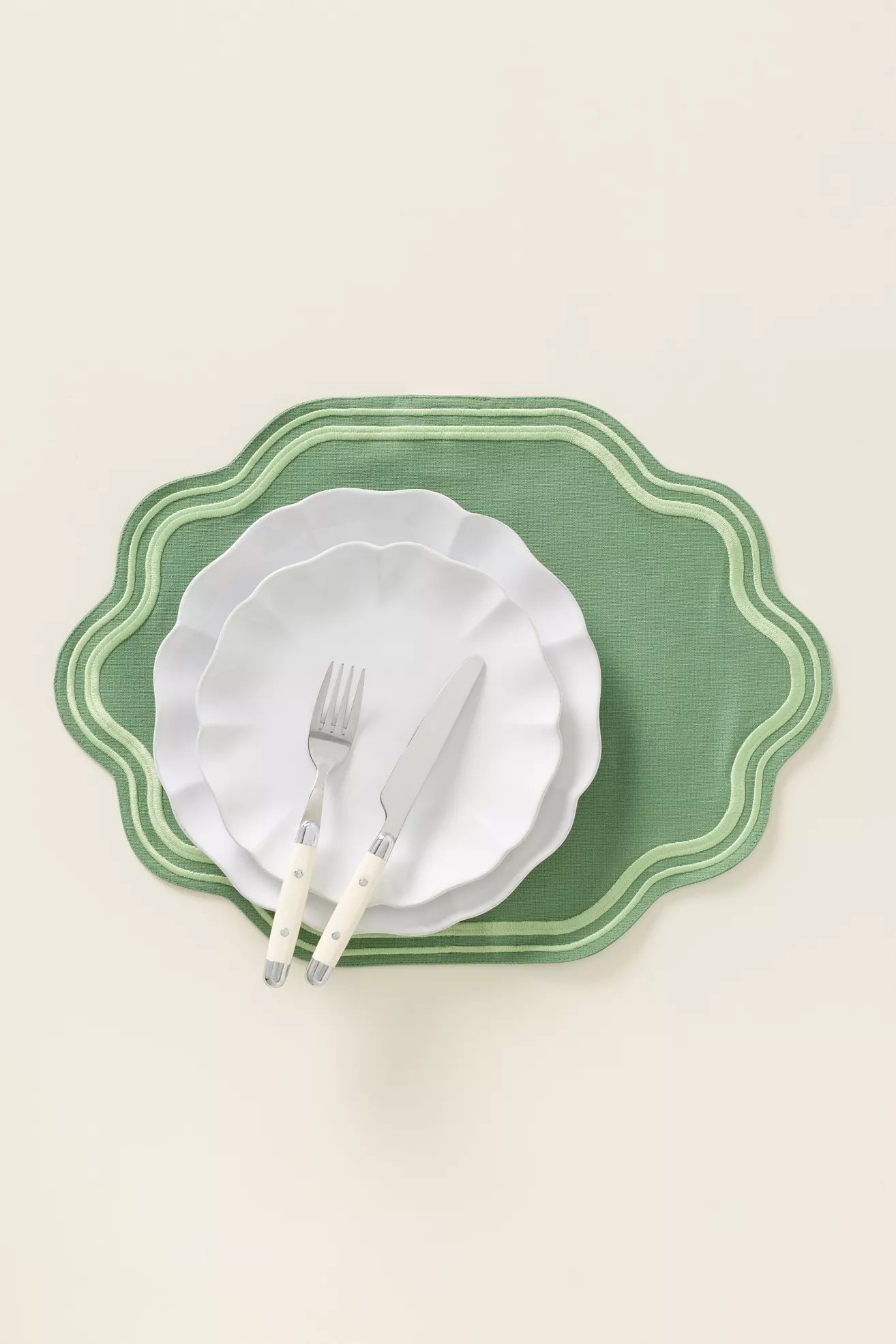 Madeline Embroidered Cotton Placemat - thumbnail 3