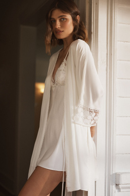 Flora Nikrooz Kylie Wrap Robe In White