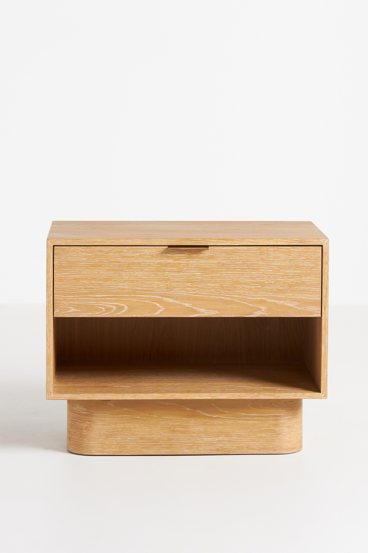 Aletta Nightstand