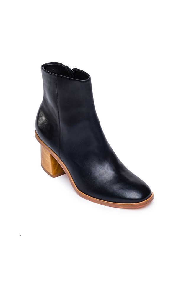 Bernardo Nantucket Boots #1