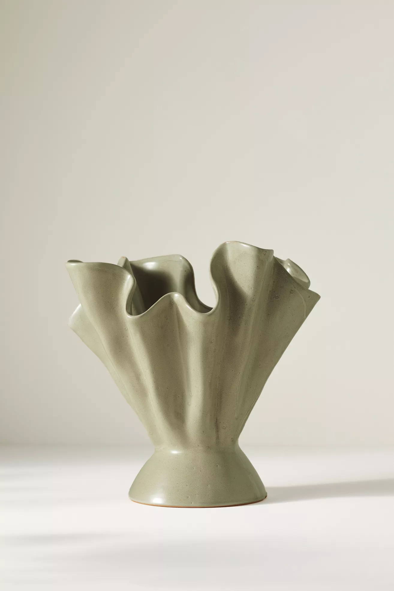 Ruffle Vase - thumbnail 10