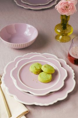 Lyla Solid Dinner Plates in Lavender, Set of 4