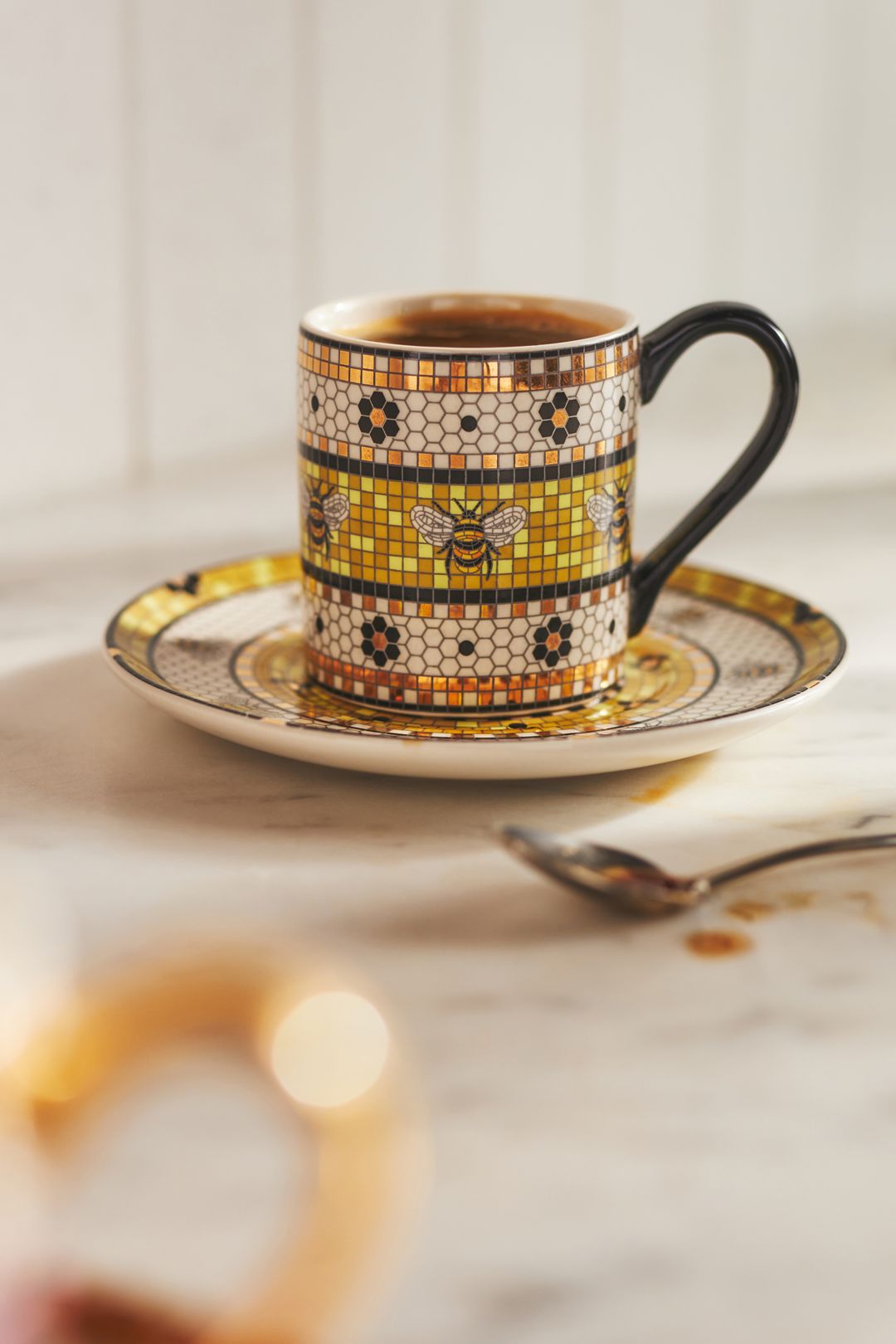 Bistro Tile Stoneware 24k Gold Accent Espresso Cup & Saucer: Garden Edition - Bee, One Size