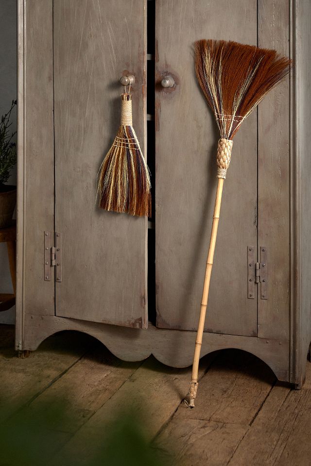 Home: Wood Handle Straw Hand Broom – The Gardener Store