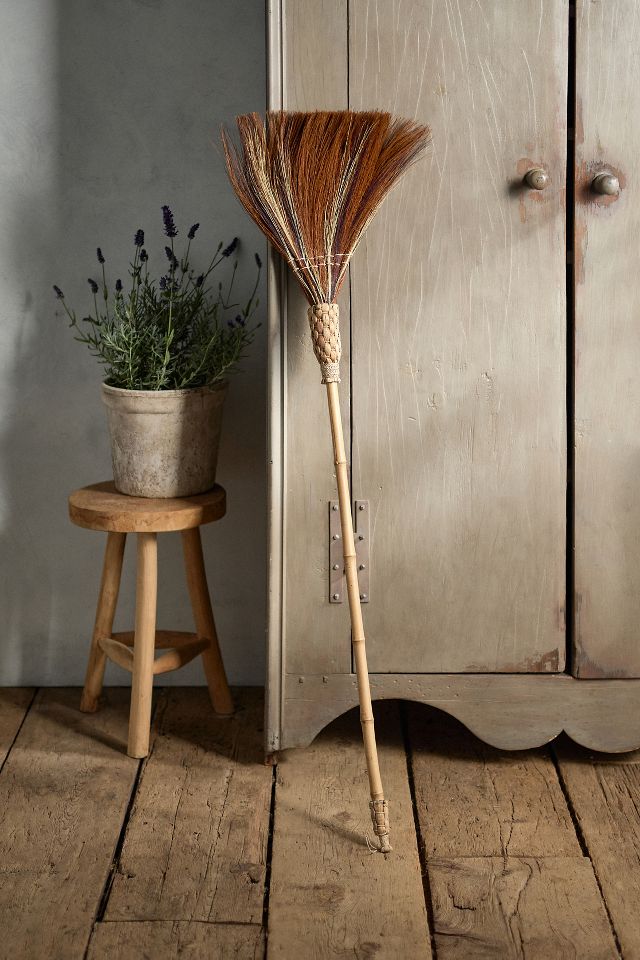 Home: Wood Handle Straw Hand Broom – The Gardener Store