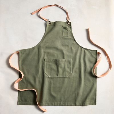 Terrain Staff Apron