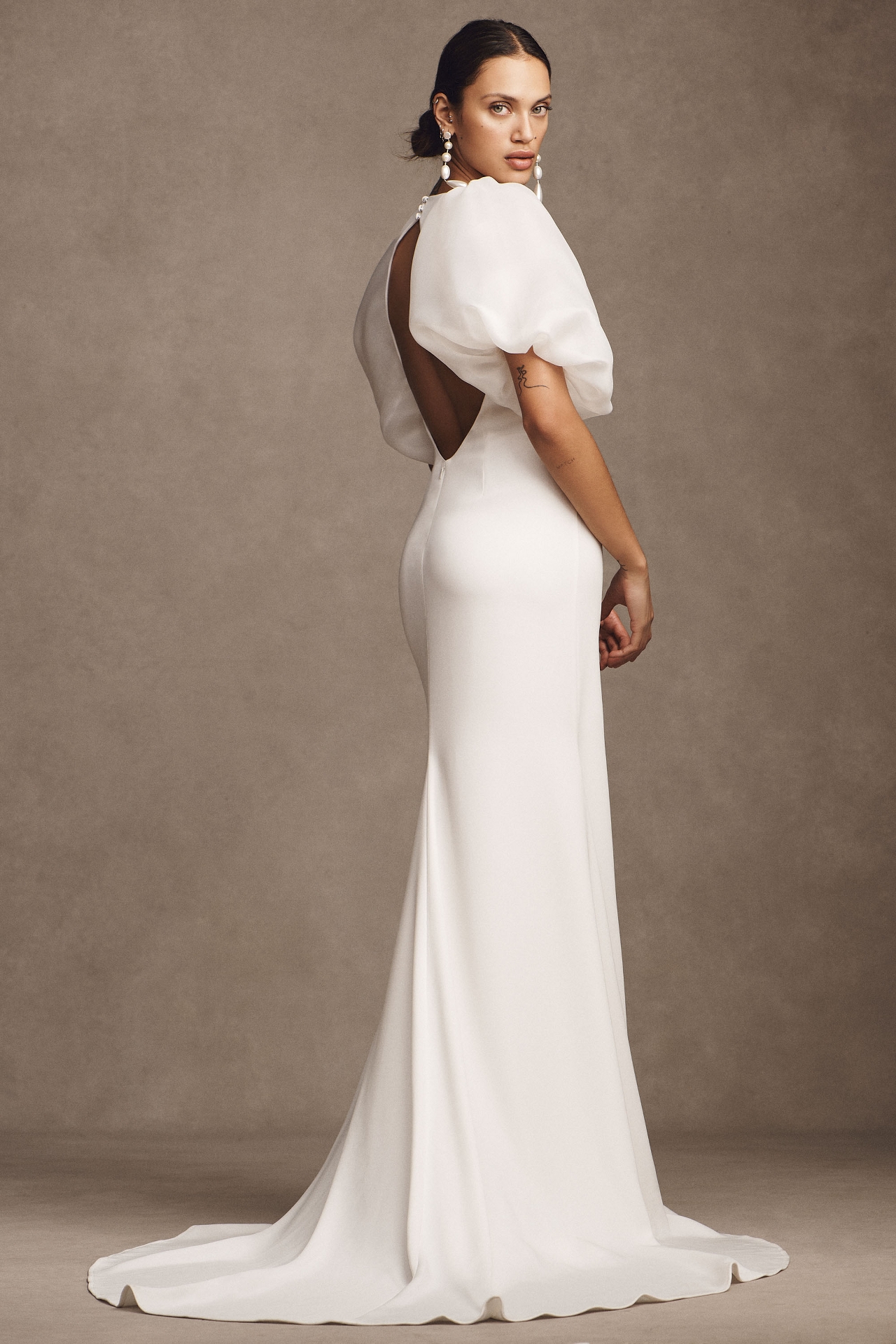 Besa Ali Plunge-Neck Gown With Removable Sleeves