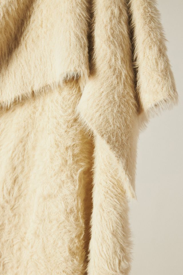 Renata Cozy Eyelash Throw Blanket #1
