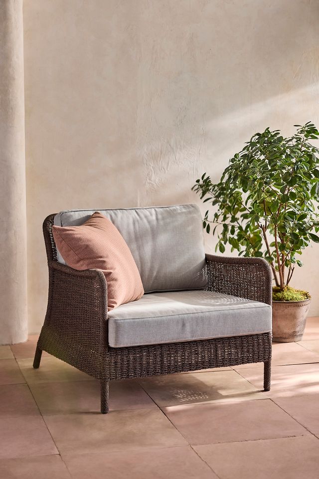 Wicker lounge chair online indoor