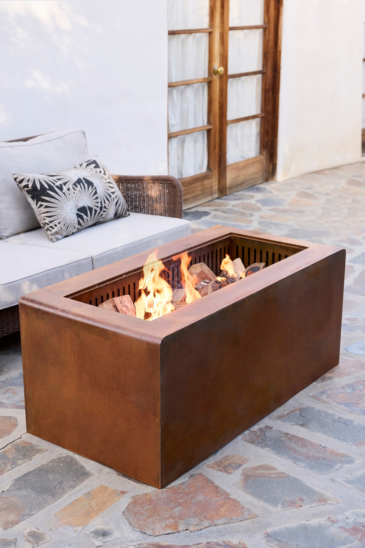 Lidded Rectangle Fire Pit