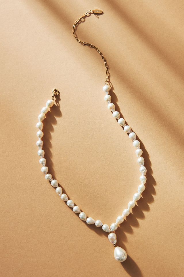 Teardrop on sale pearl necklace