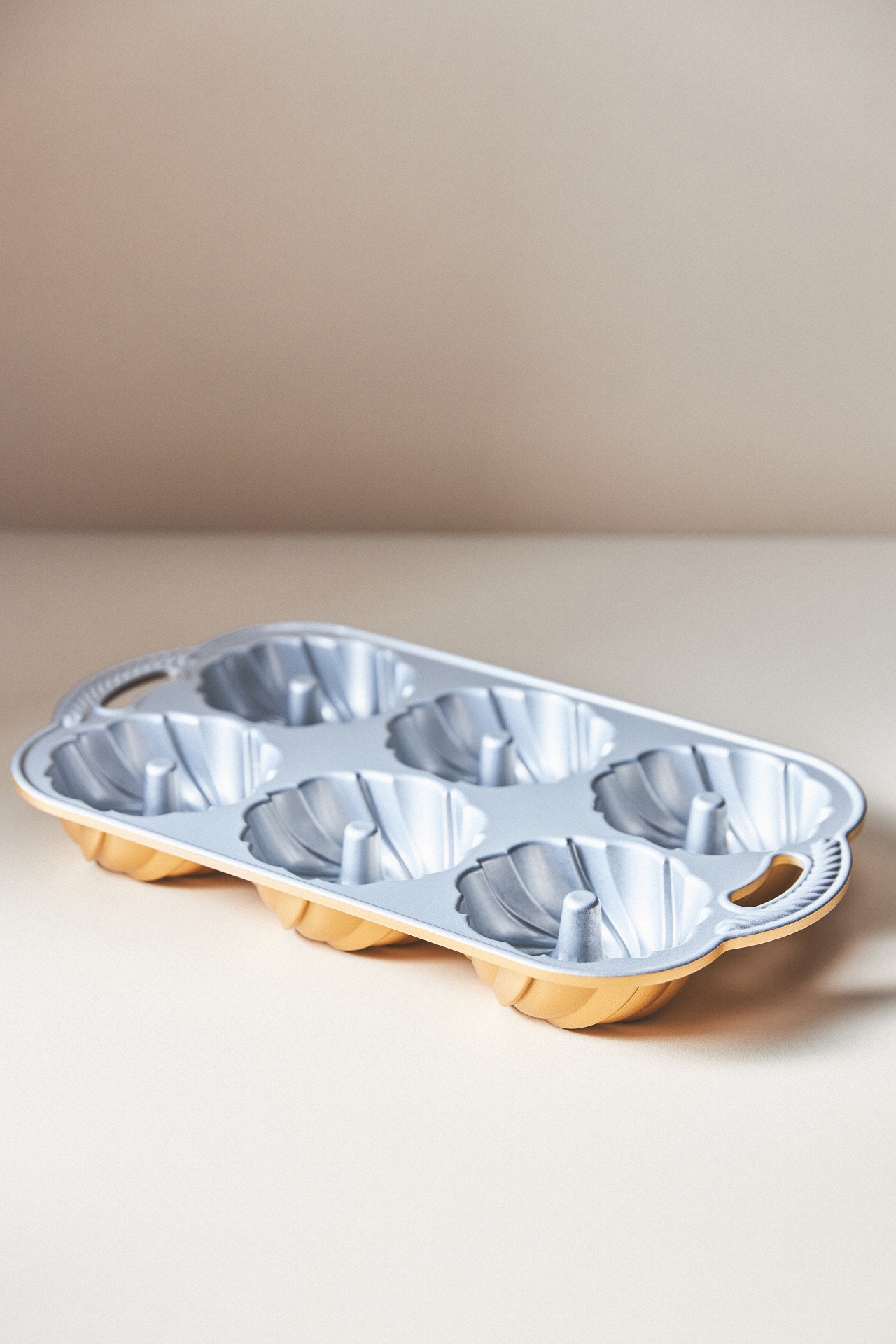 Nordic Ware Swirl Bundtlette Pan