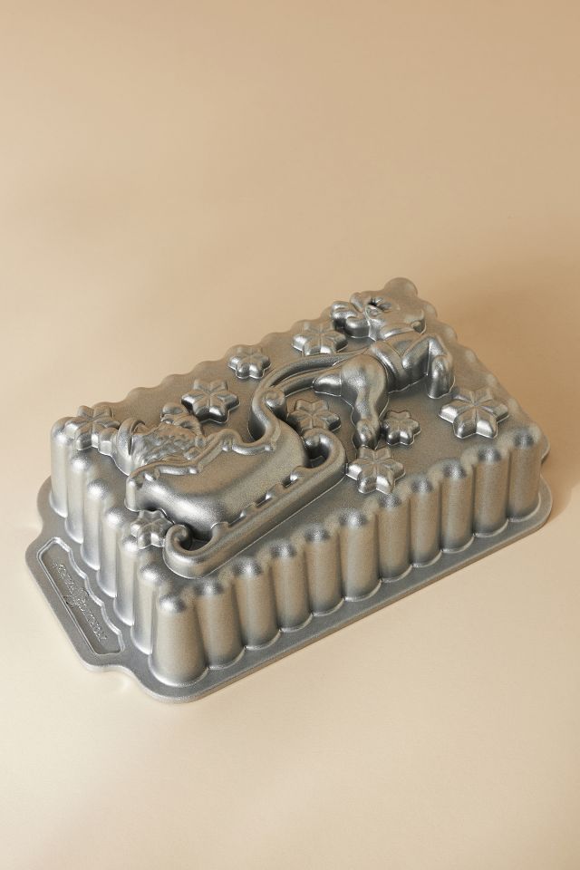 Nordicware Santa's Sleigh 10 Loaf Pan