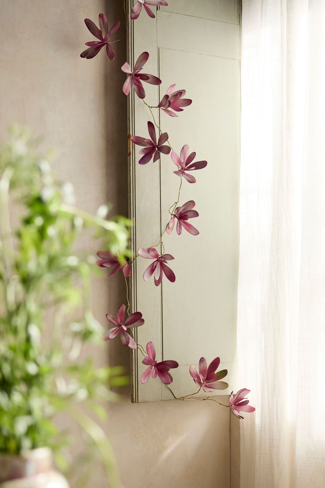 Magnolia Flower Iron Garland - Multi, Standard, One Size