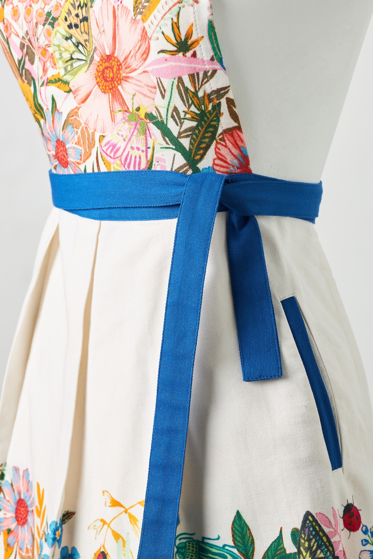 Gardenia Apron