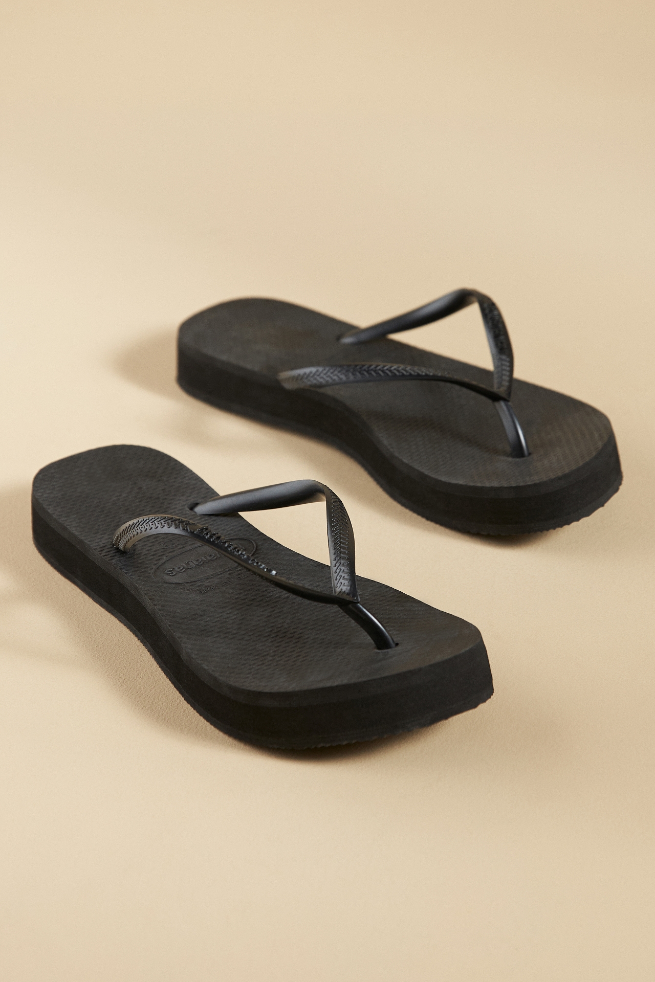 Havaianas Slim Flatform Thong Sandals