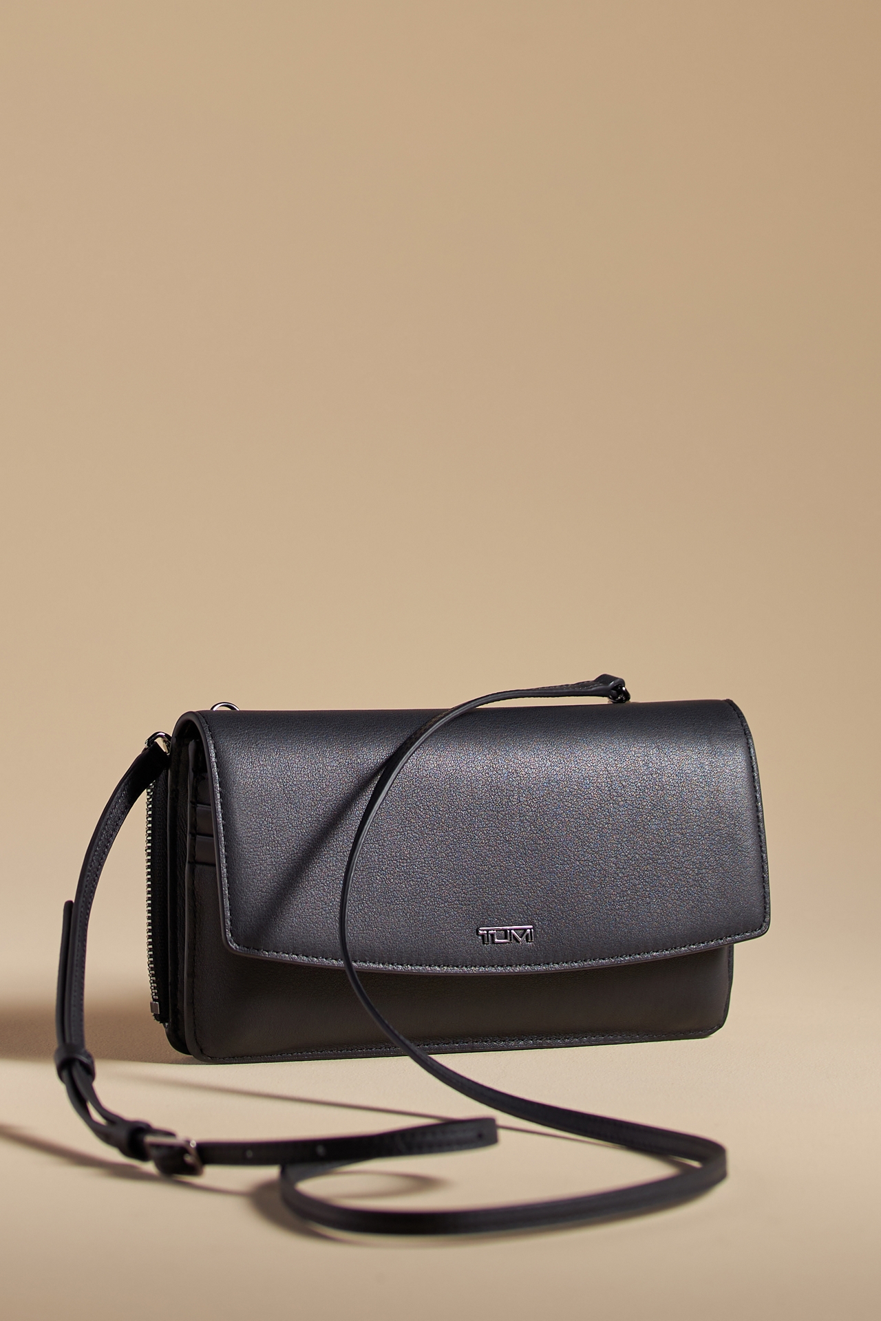 TUMI Wallet Crossbody Bag