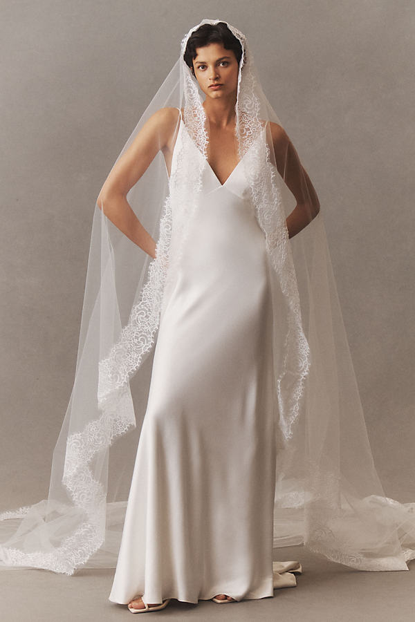 Amsale Chantilly Lace Cathedral Veil In White