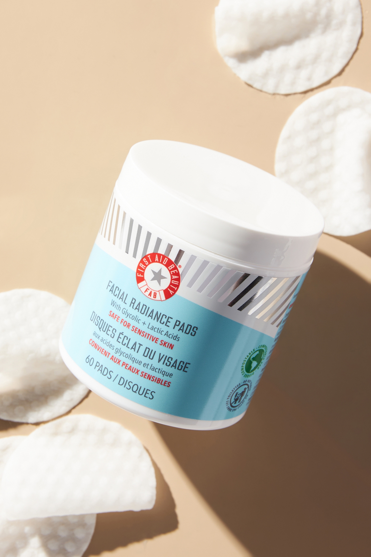 First Aid Beauty Facial Radiance Pads with Glycolic + Lactic Acids Exfoliating Pads with AHA