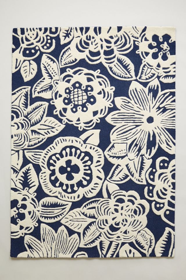 Whorled Trapunto Rug