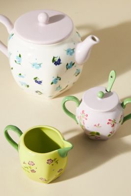 Pia Teapot