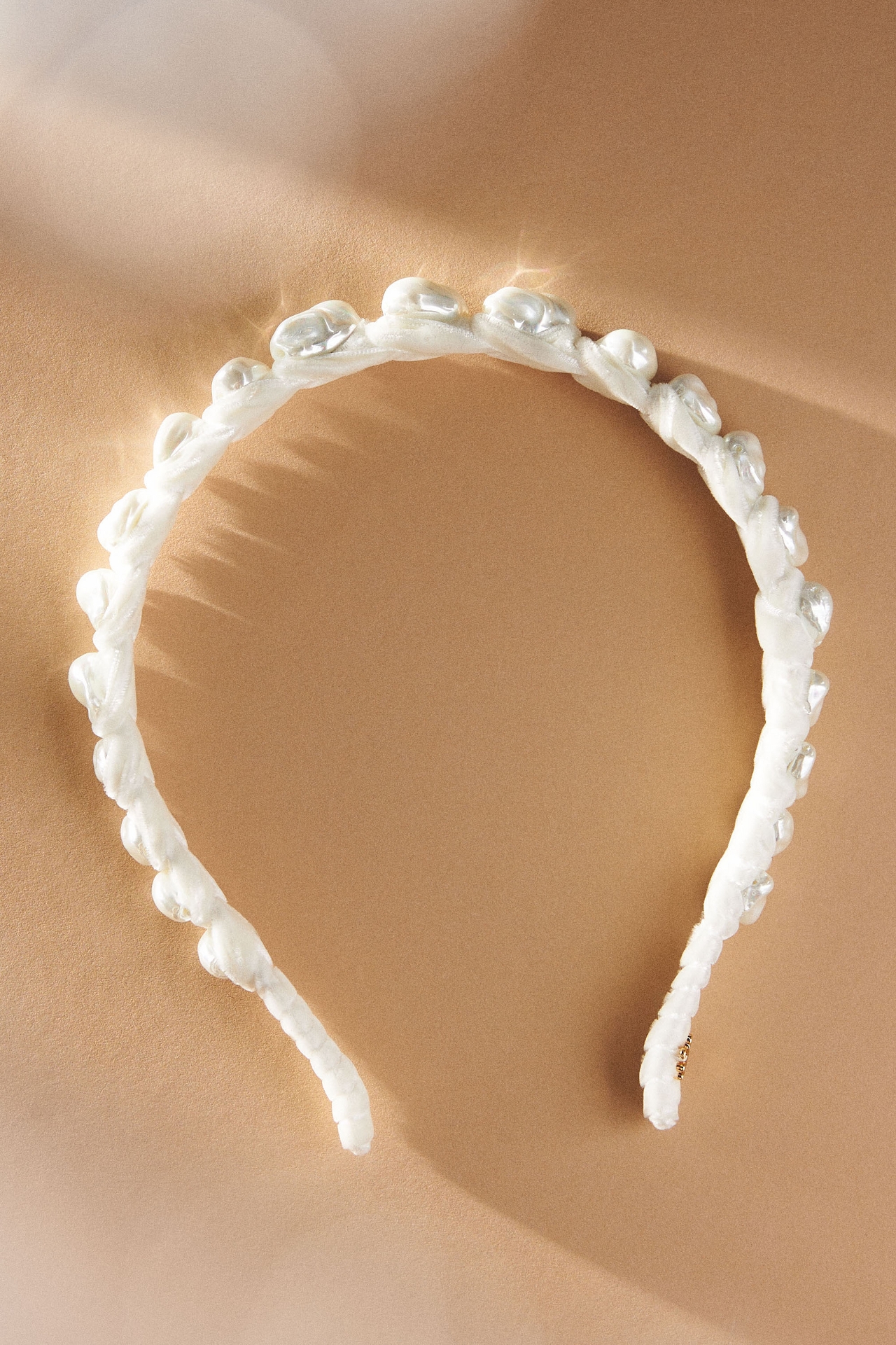 Lele Sadoughi Graduated Baroque Pearl Headband