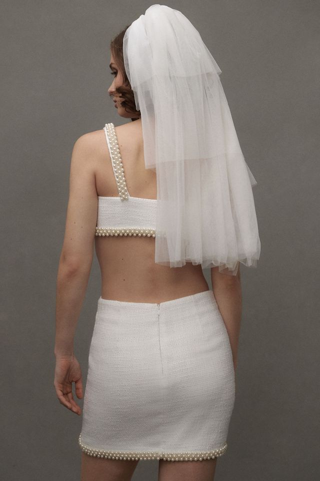 High Heel Jungle Waterfall Fingertip Veil #1