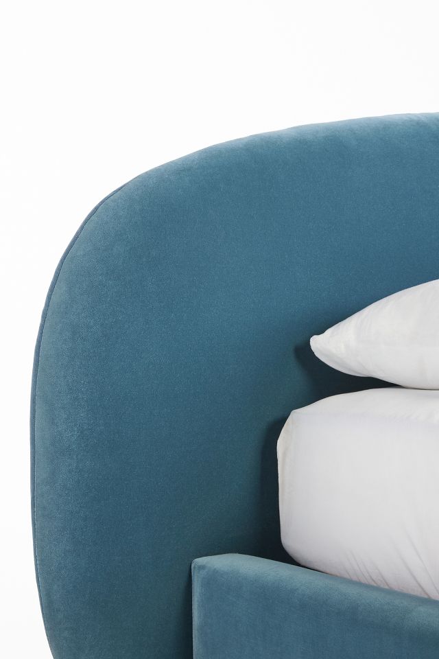 Opal Performance Velvet Pebble Bed | Modern Style