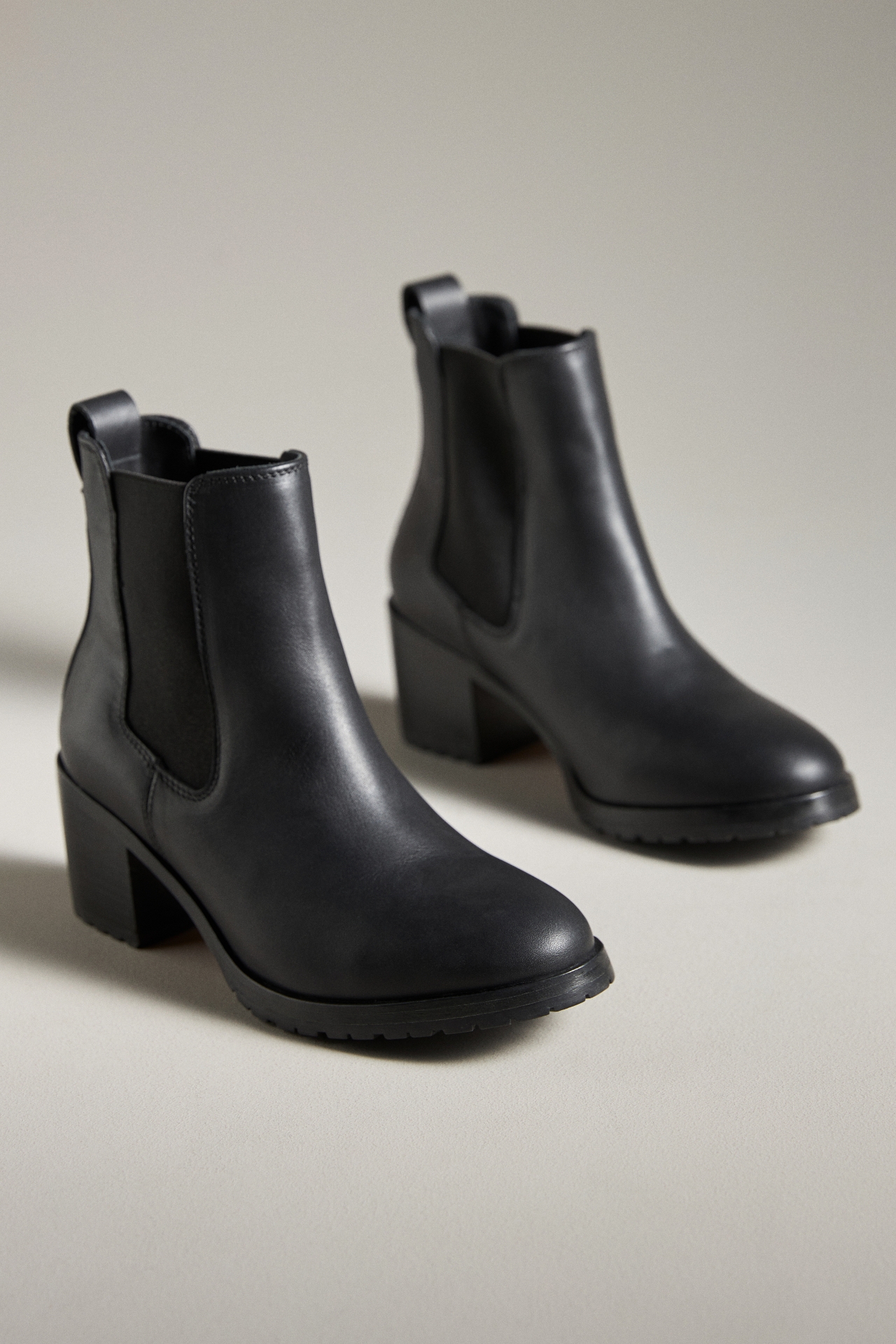 Nisolo Ana Go-To Heeled Chelsea Boots