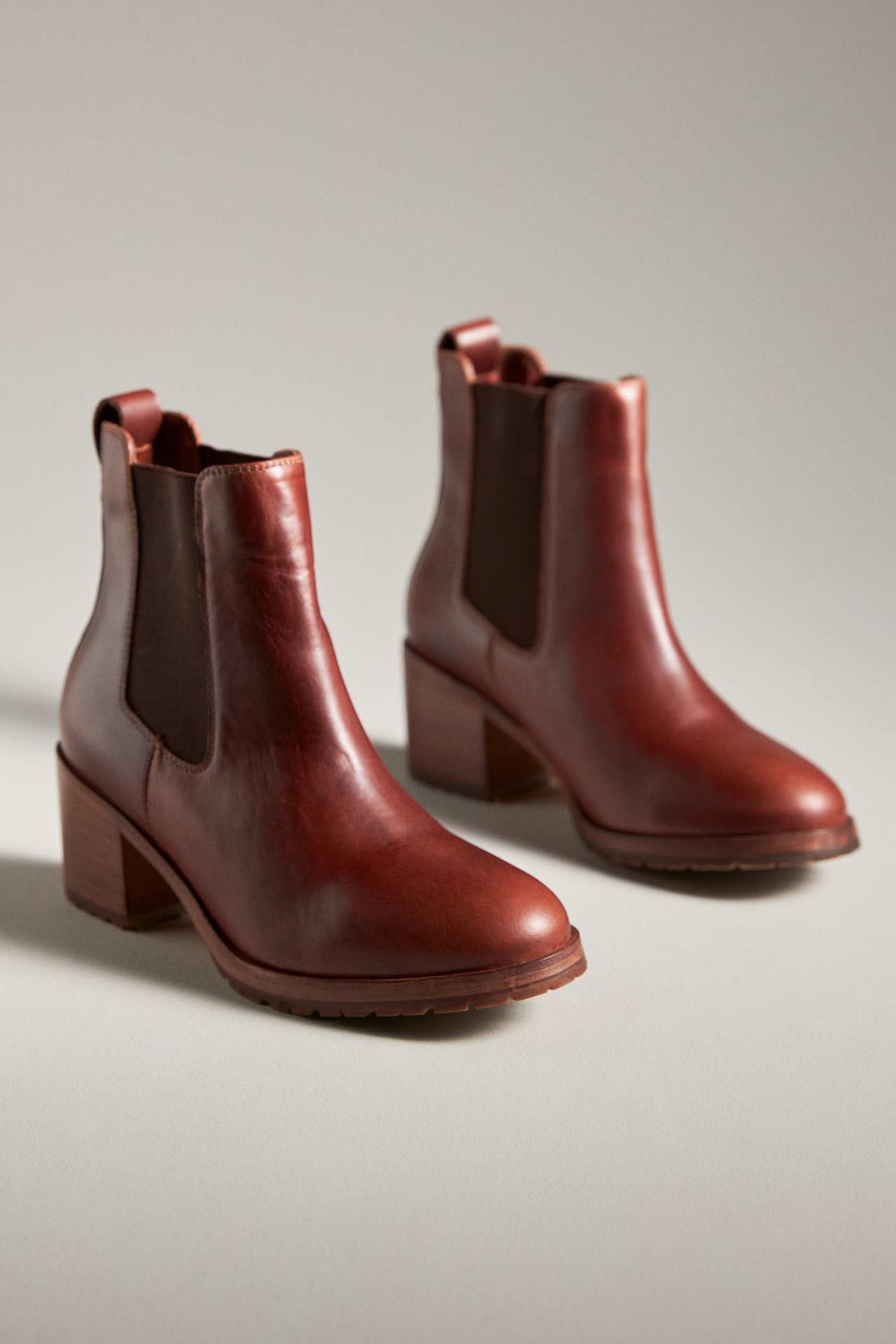 Nisolo Ana Go-To Heeled Chelsea Boots