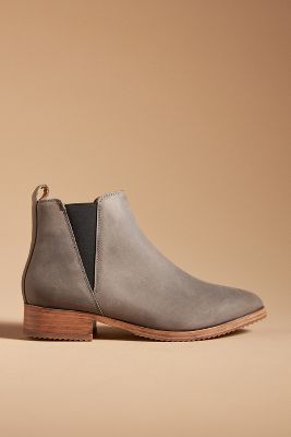Shop Nisolo Eva Everyday Boots In Grey