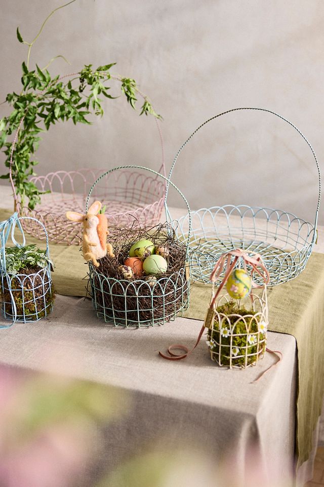 Scalloped Wire Basket, Medium #2