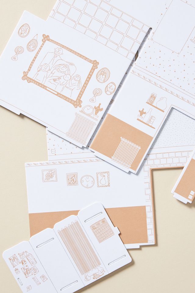 Color. Assemble. Play. Dolls House #3