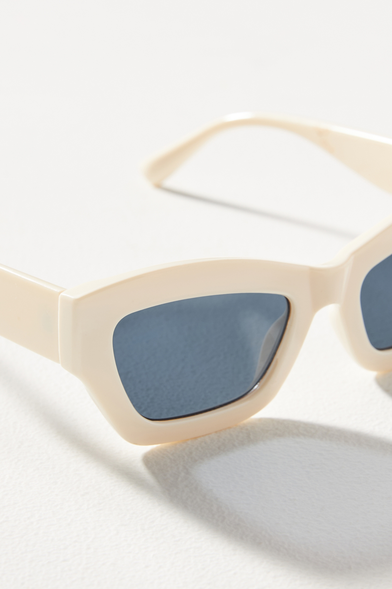 Blocked Cat-Eye Sunglasses