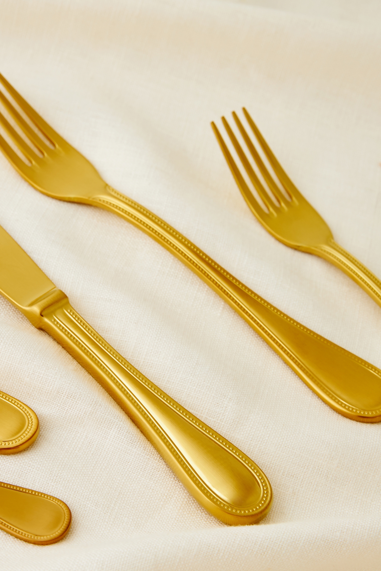 Mepra Perla Gold Flatware 5-Piece Place Setting