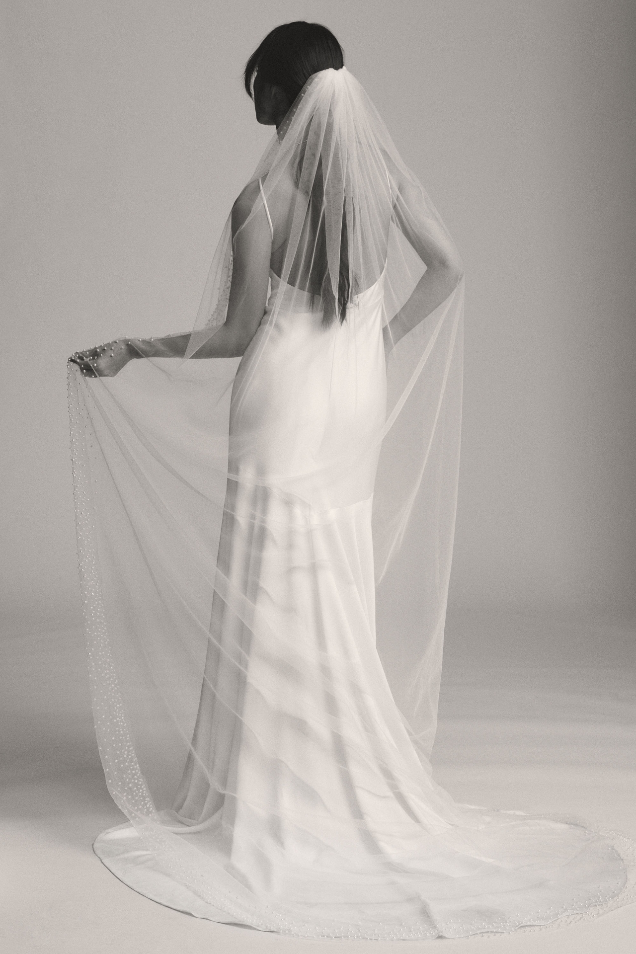 A.B. Ellie Hayden Pearl Cathedral Veil