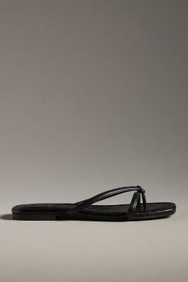 Dolce Vita Lucca Thong Sandals In Black