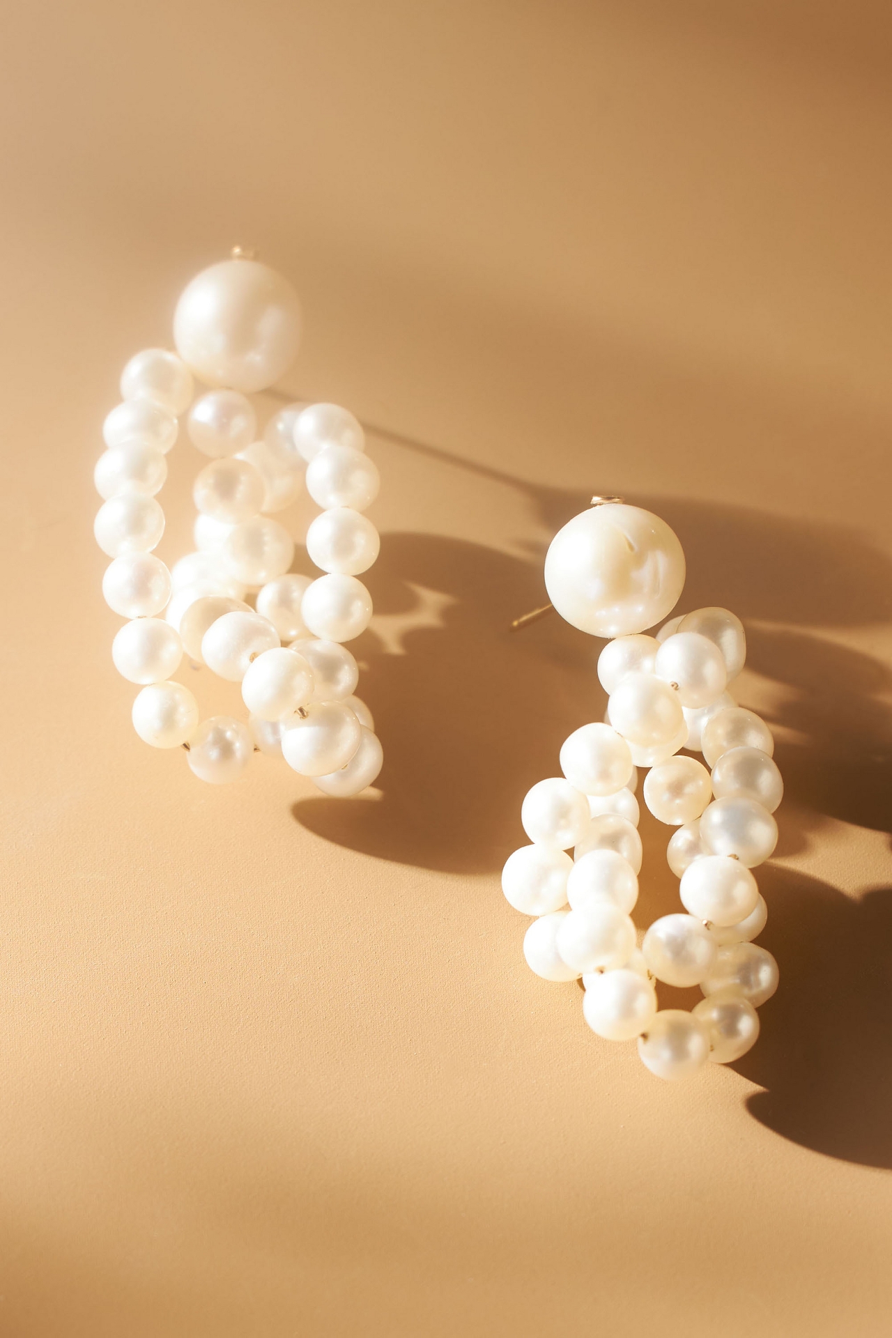 NST Studio Knot Pearl Earrings