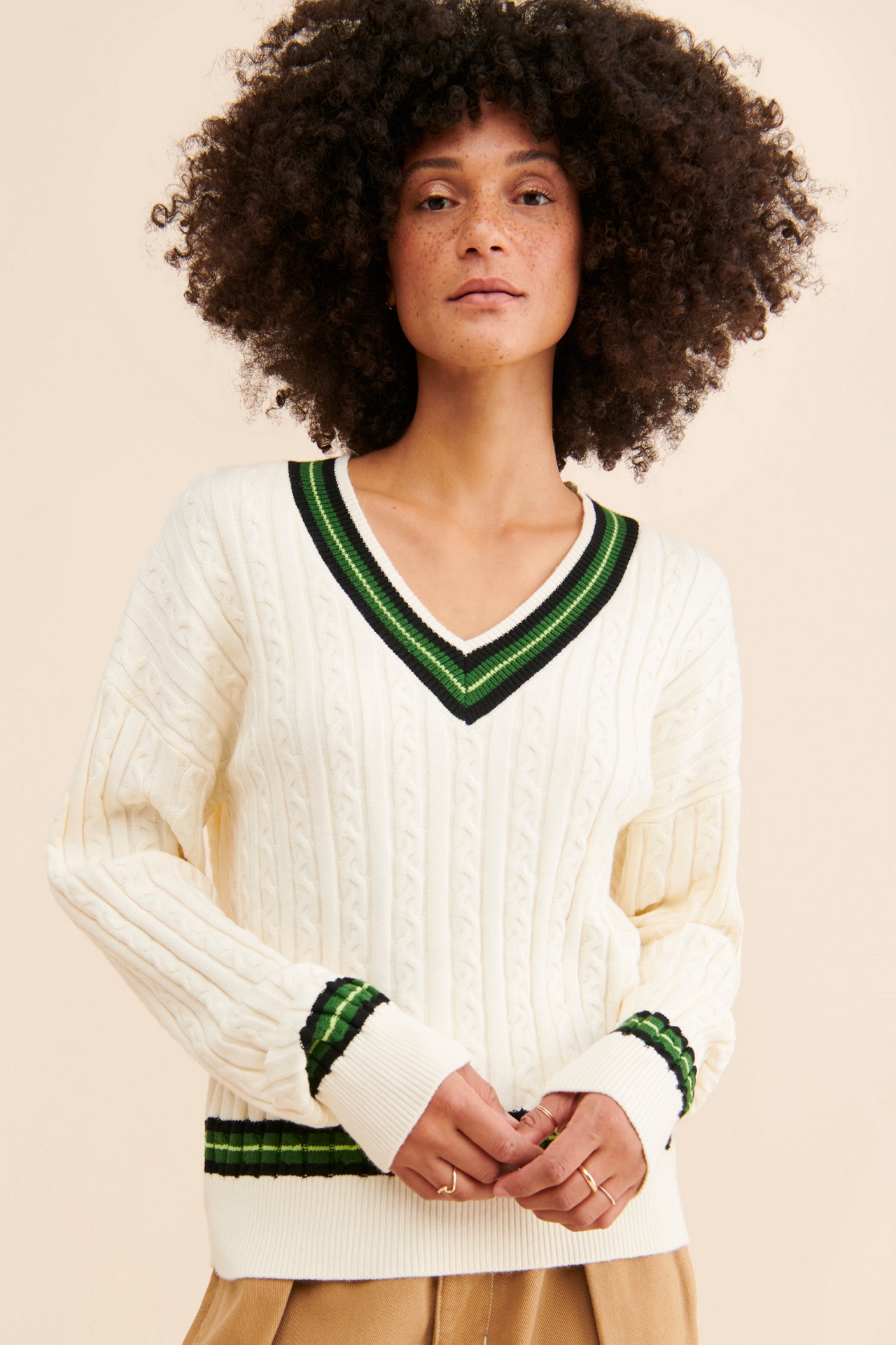 FRENCHMAUVE Cable Knit V-Neck Pullover