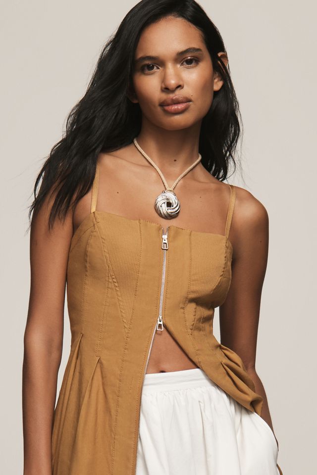 Ribbed Circular Pendant Necklace #2