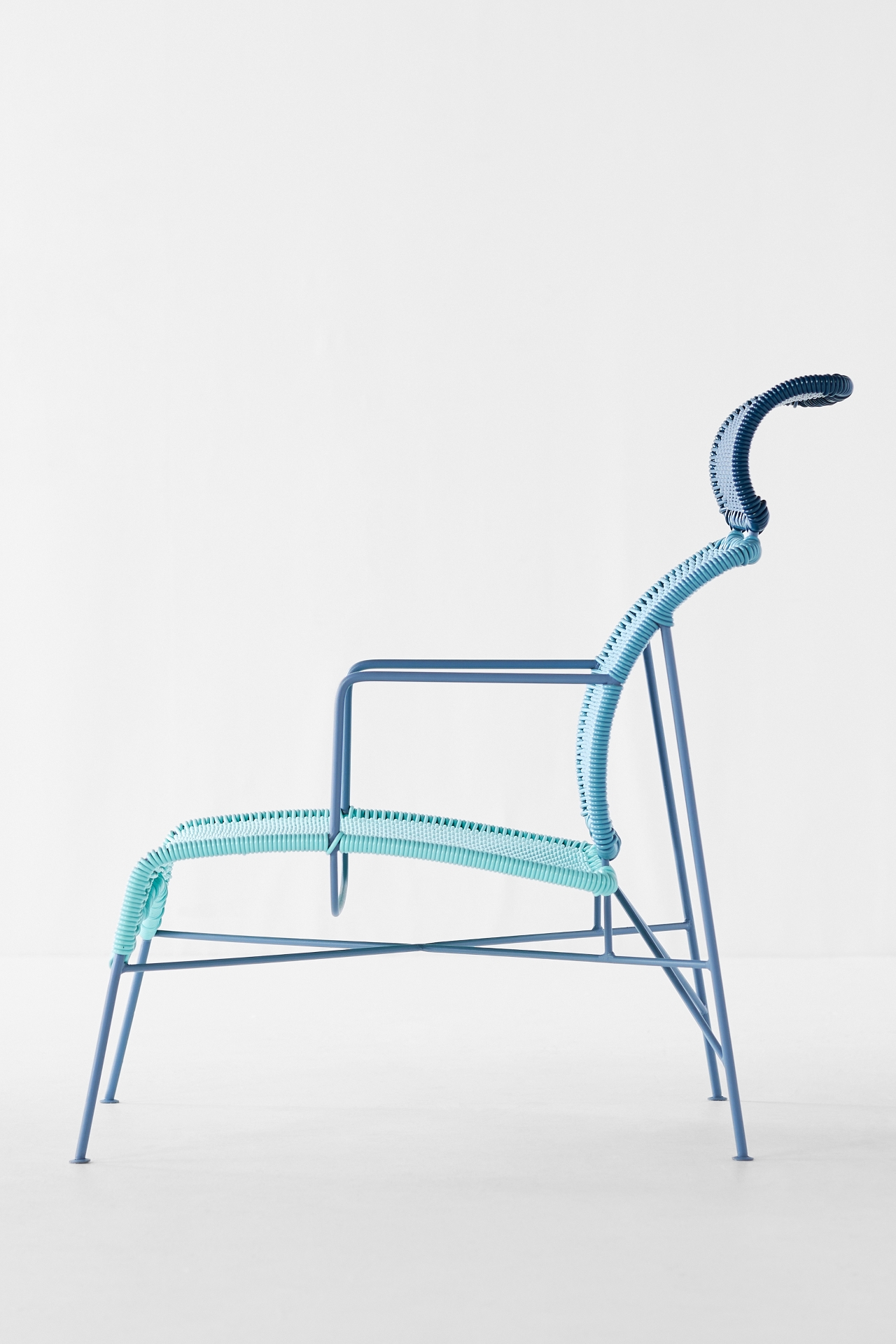 Tabachín Outdoor Lounge Chair