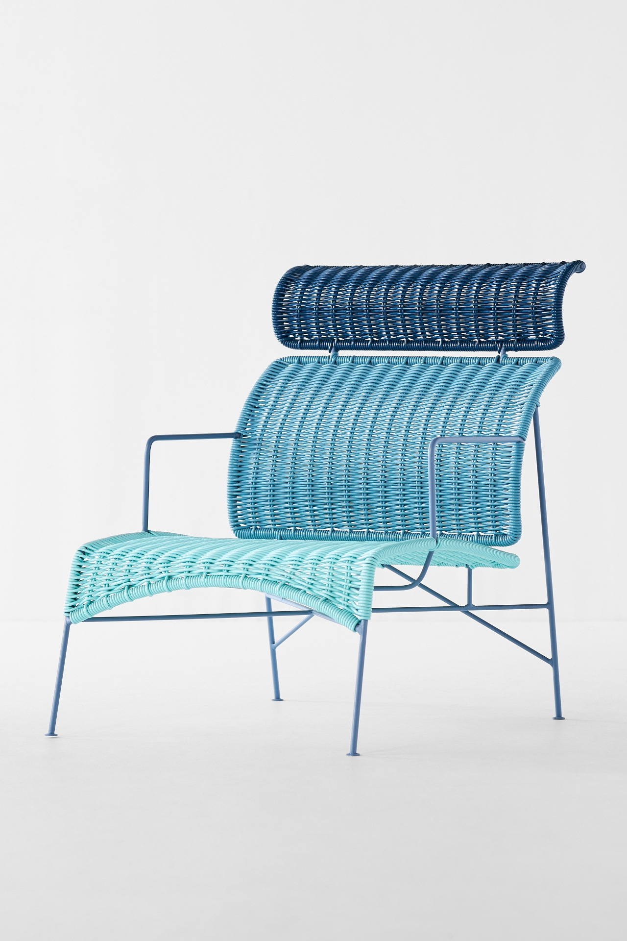 Tabachín Outdoor Lounge Chair