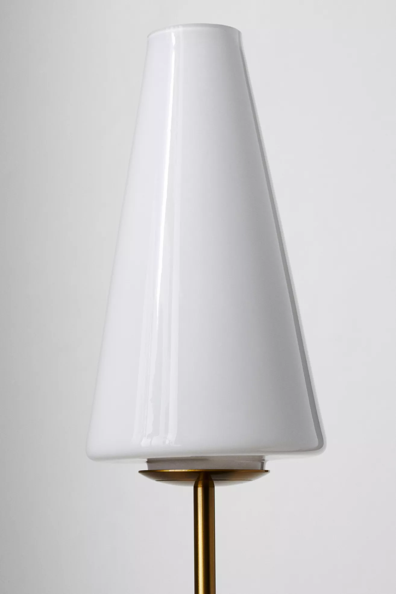 Avalora Table Lamp - thumbnail 3