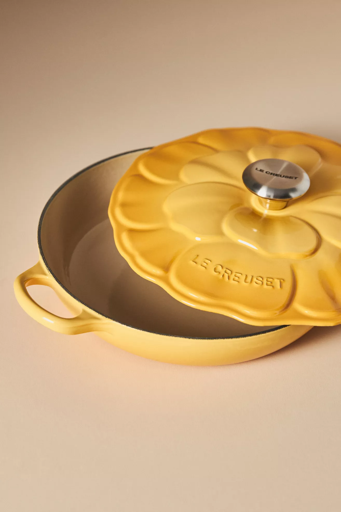 Le Creuset 2.25 QT Petal Braiser - thumbnail 8
