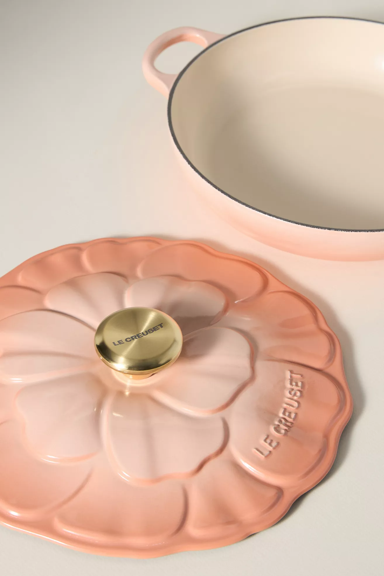 Le Creuset 2.25 QT Petal Braiser - thumbnail 6