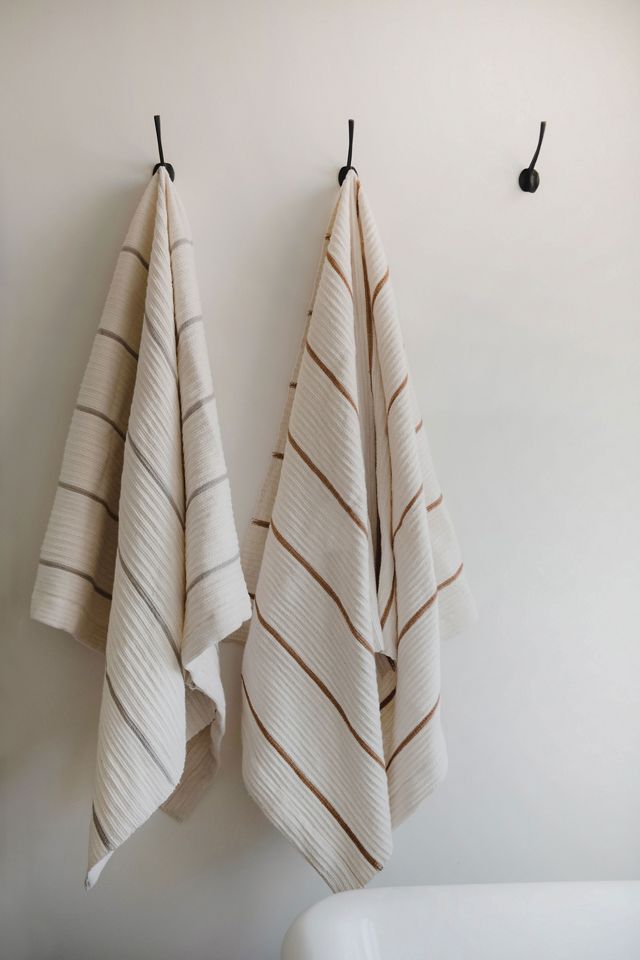 Roan Iris Izzy Towel #1