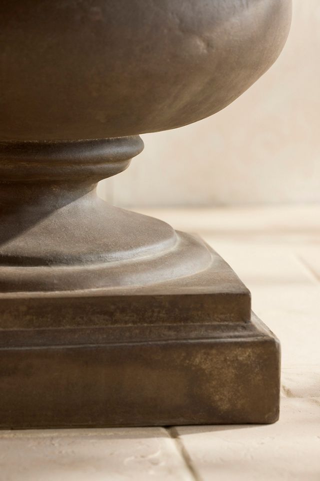 Venetian Stone Pedestal Round Dining Table #1