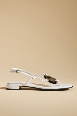 Chance Slingback Thong Sandals en White taille: 36 chez Anthropologie - Jeffrey Campbell - Modalova