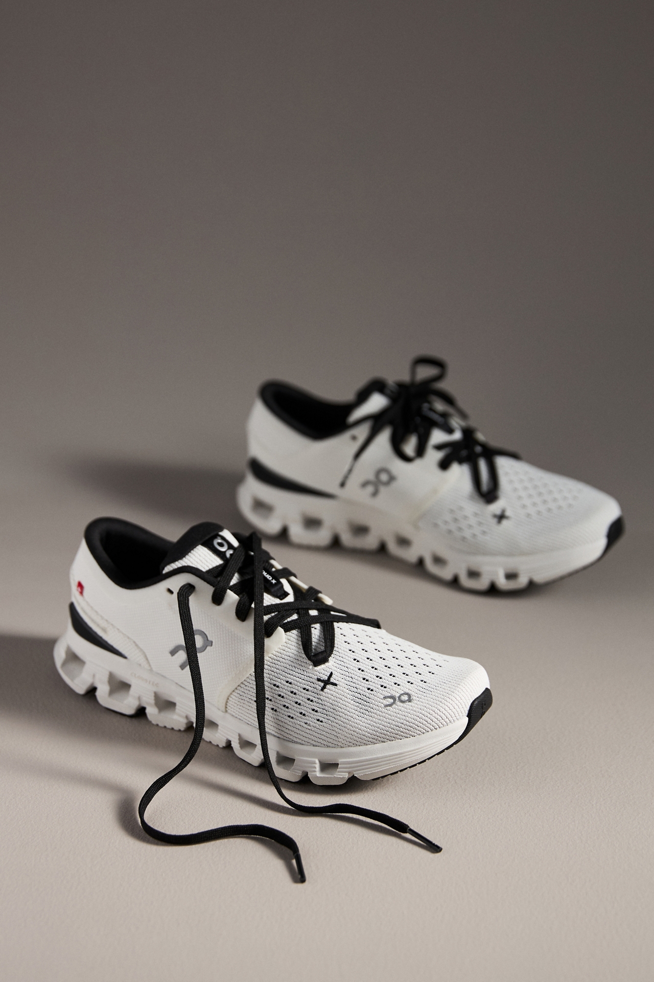 On Cloud X 4 Sneakers